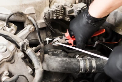 man-using-cutters-cut-cable-tie